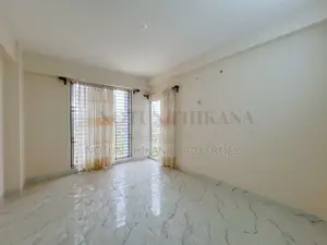 বসুন্ধরায় ৪ বেডরুমের অ্যাপার্টমেন্ট ভাড়ার জন্য