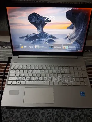 Laptop HP 15S 8GB Intel Core I3 HDD+SSD 256GB