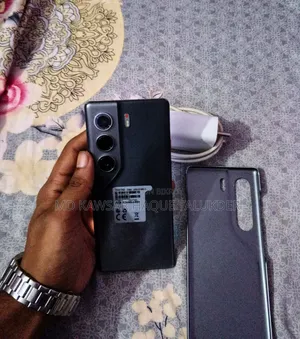 Tecno Camon 40 Pro 4G 256 GB কালো