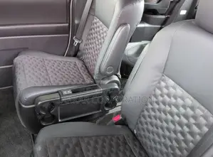 Toyota Voxy 2023 পার্ল