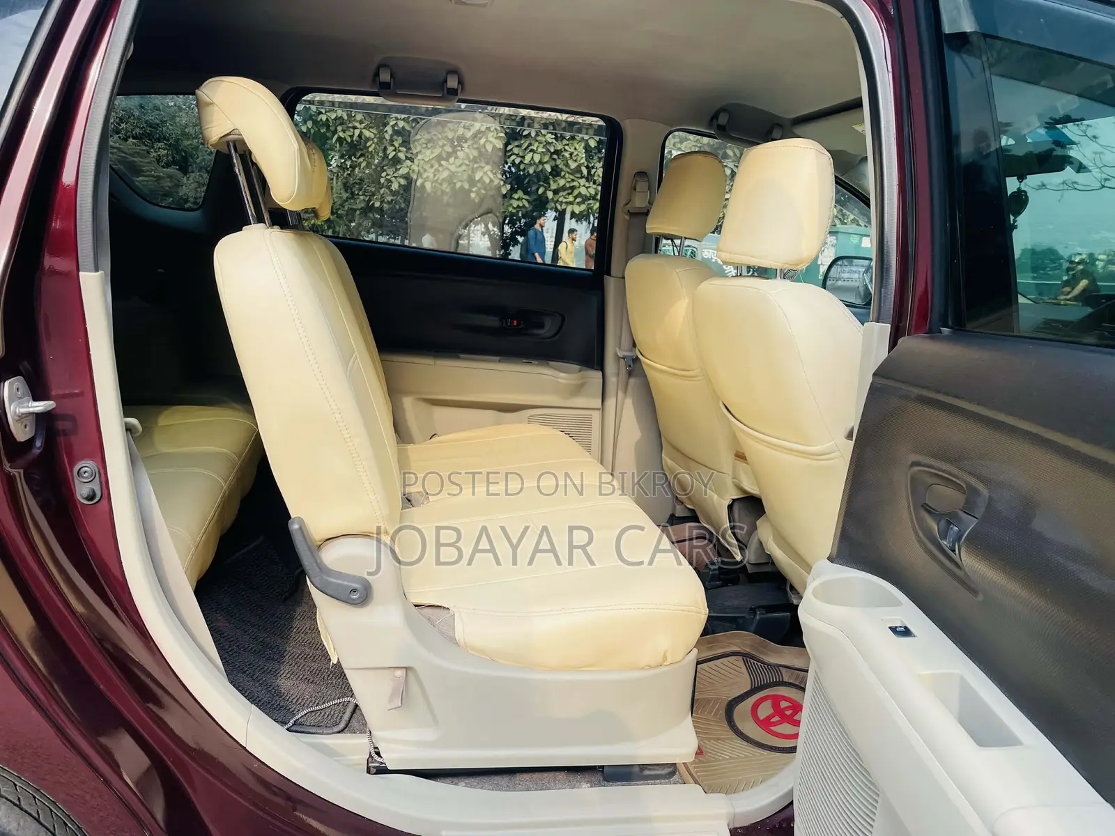 New Toyota Passo Sette 2009 Maroon