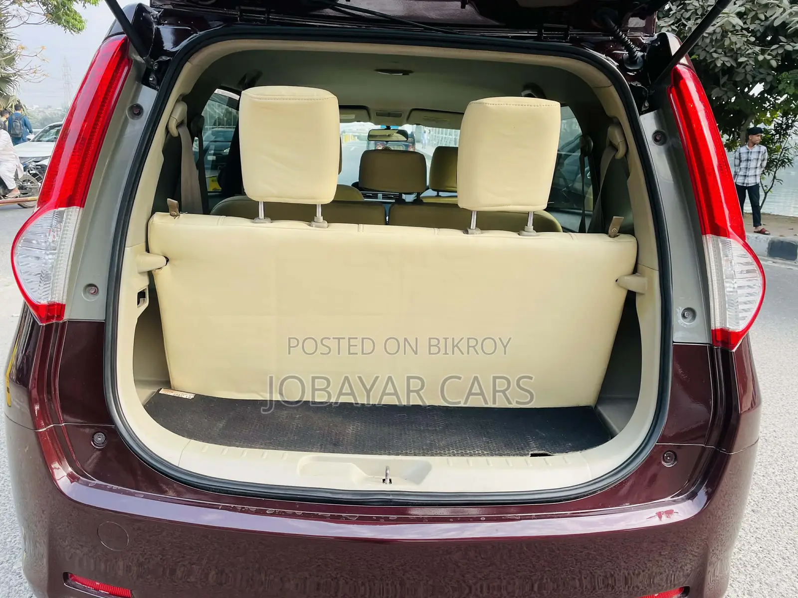 New Toyota Passo Sette 2009 Maroon