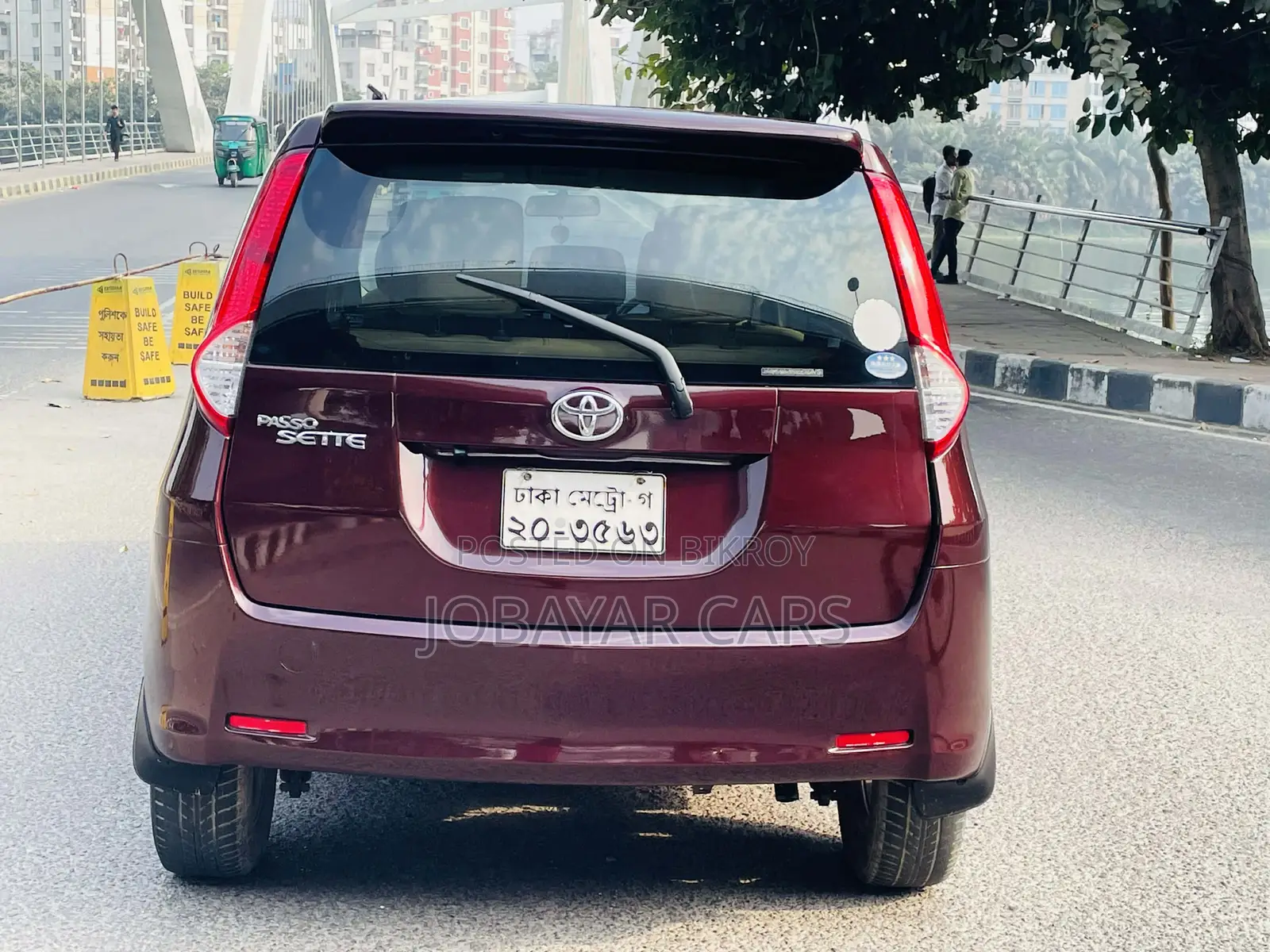 New Toyota Passo Sette 2009 Maroon