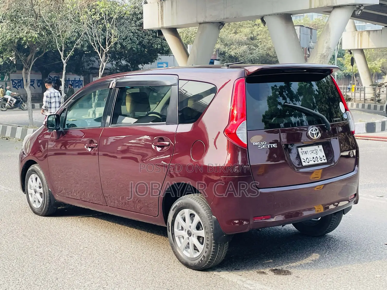 New Toyota Passo Sette 2009 Maroon