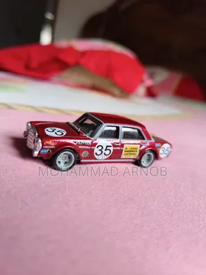 Hot Wheels Premium Mercedes