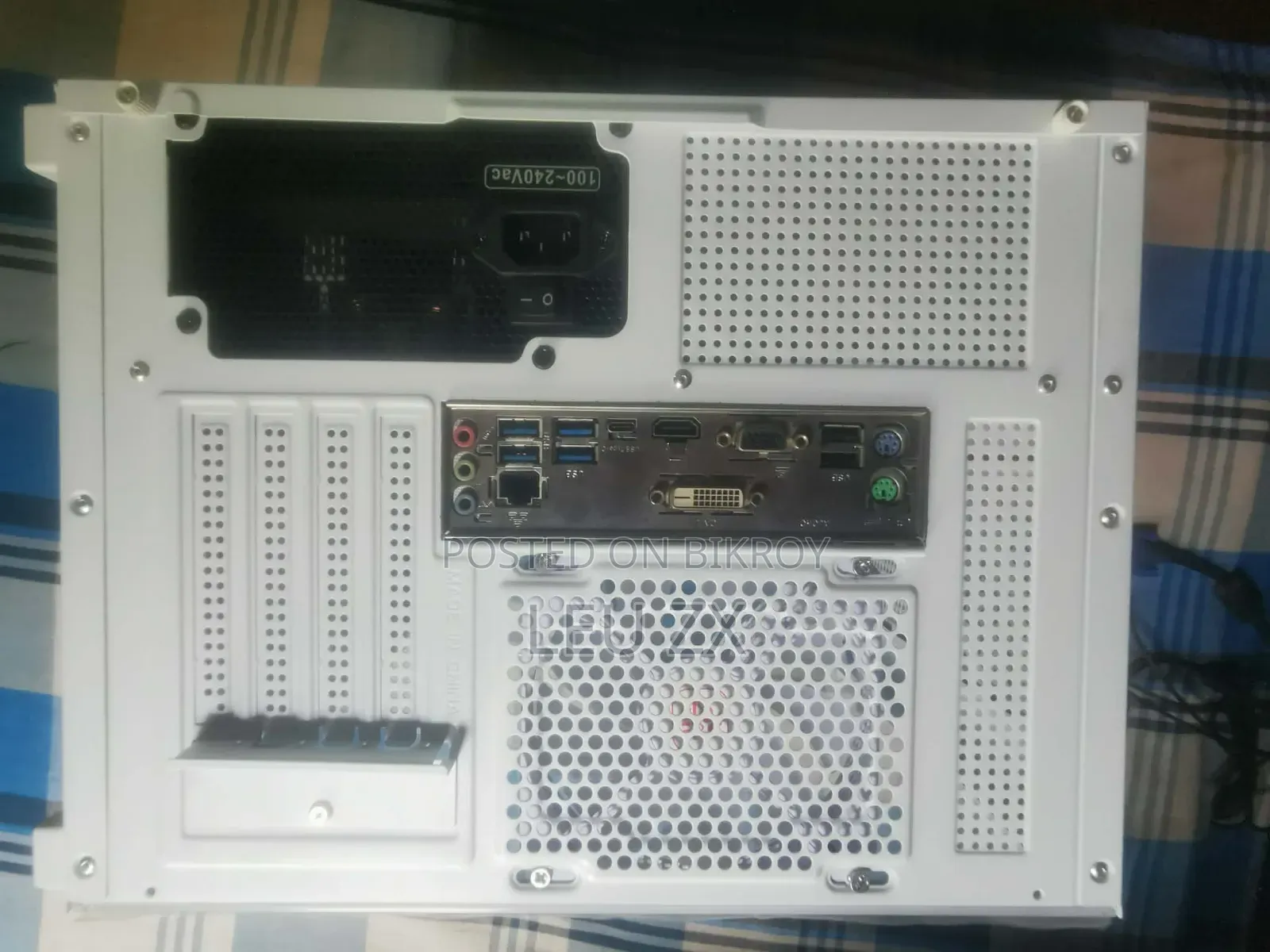 Desktop Computer 8GB AMD Ryzen 3 HDD+SSD 1T