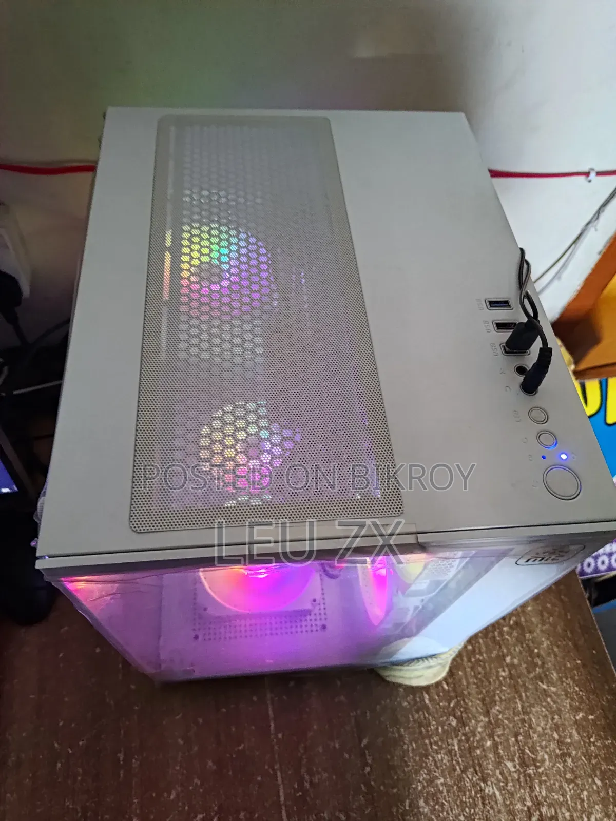 Desktop Computer 8GB AMD Ryzen 3 HDD+SSD 1T