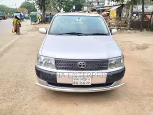Toyota Probox 2004 Silver