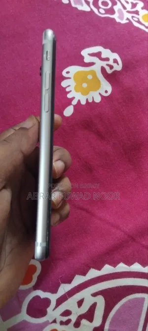 Apple iPhone 6s 16 GB Rose Gold