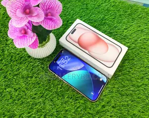 Apple iPhone 15 128 GB Pink