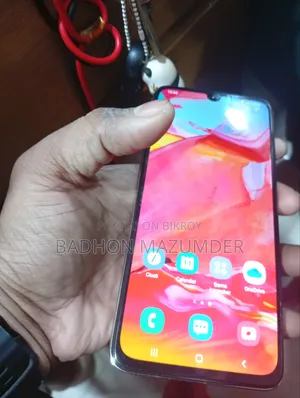 Samsung Galaxy A70 128 GB White