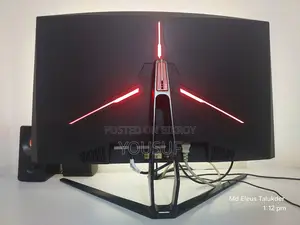 32" Titan Army Full Fresh Curve Monitor