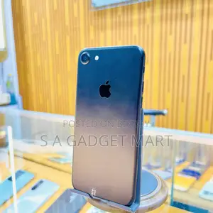 Apple iPhone 7 128 GB Black