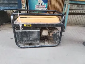 পোর্টেবল ৩.৫ কেভিএ পেট্রোল জেনারেটর - ব্যবহৃত, ভালো কন্ডিশন - জরুরি ভিত্তিতে বিক্রয়