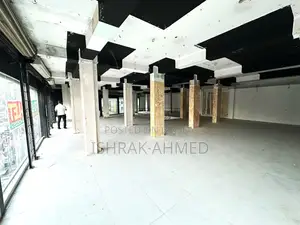 শহীদ হাদিস পার্কের সামনে আকর্ষণীয় কমার্শিয়াল স্পেস ভাড়া হবে