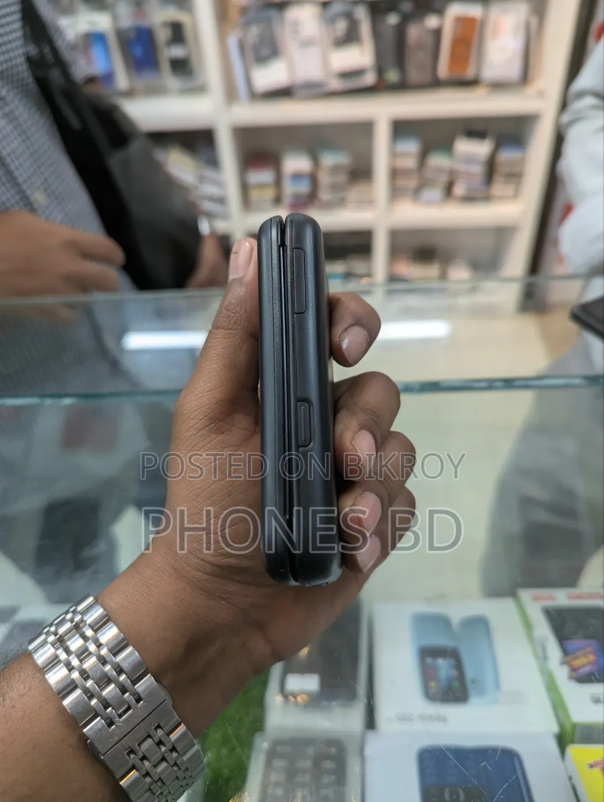 New Nokia 2660 Flip Black