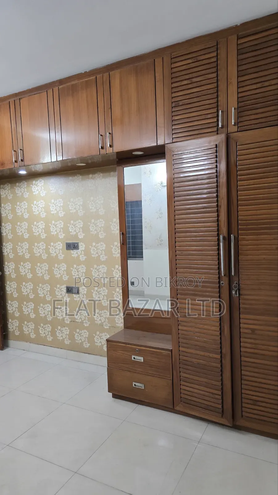 4bdrm Apartment in Ready Apartment, Dhanmondi for Sale