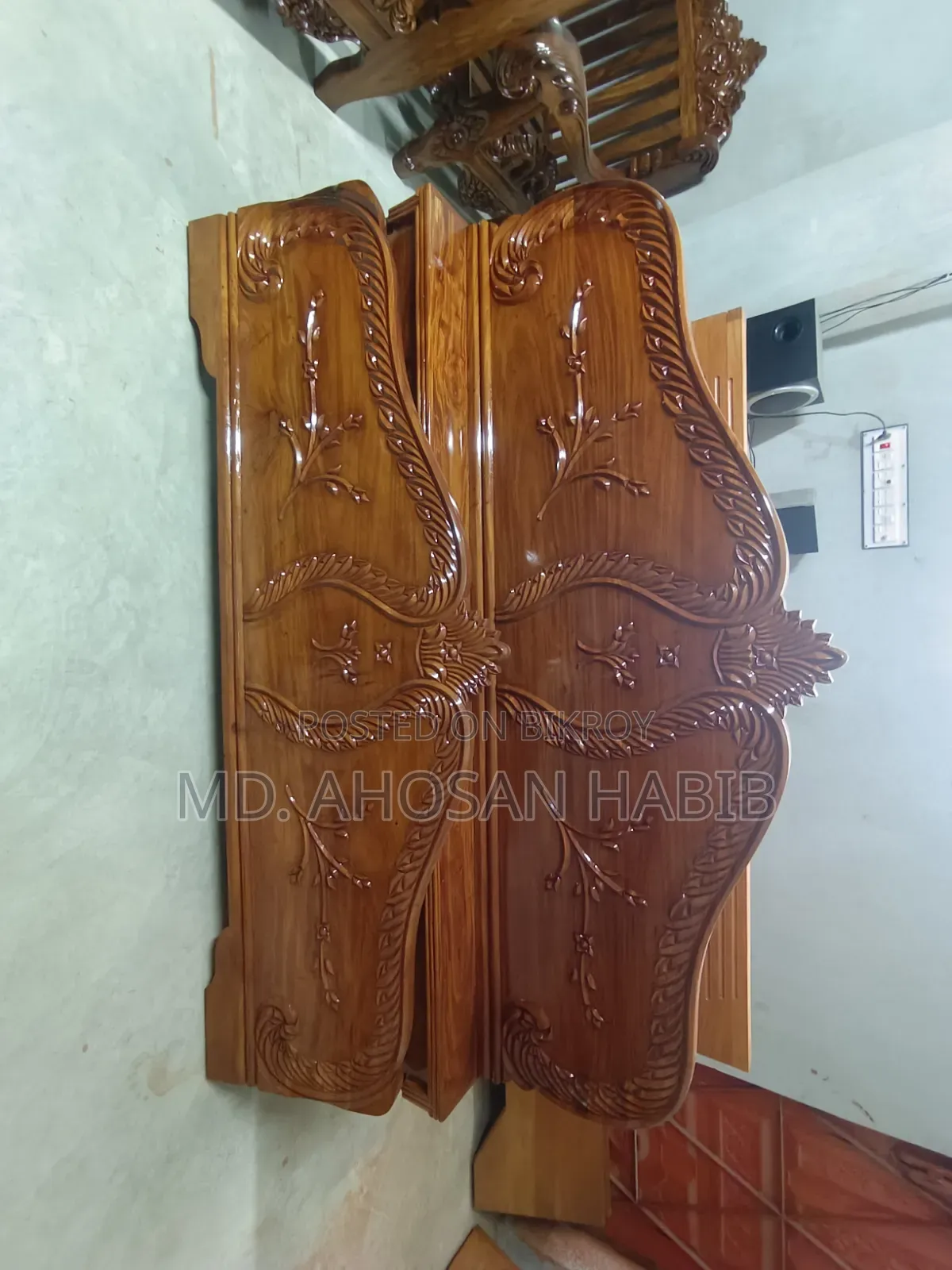 Bed in Good Condition for Sale