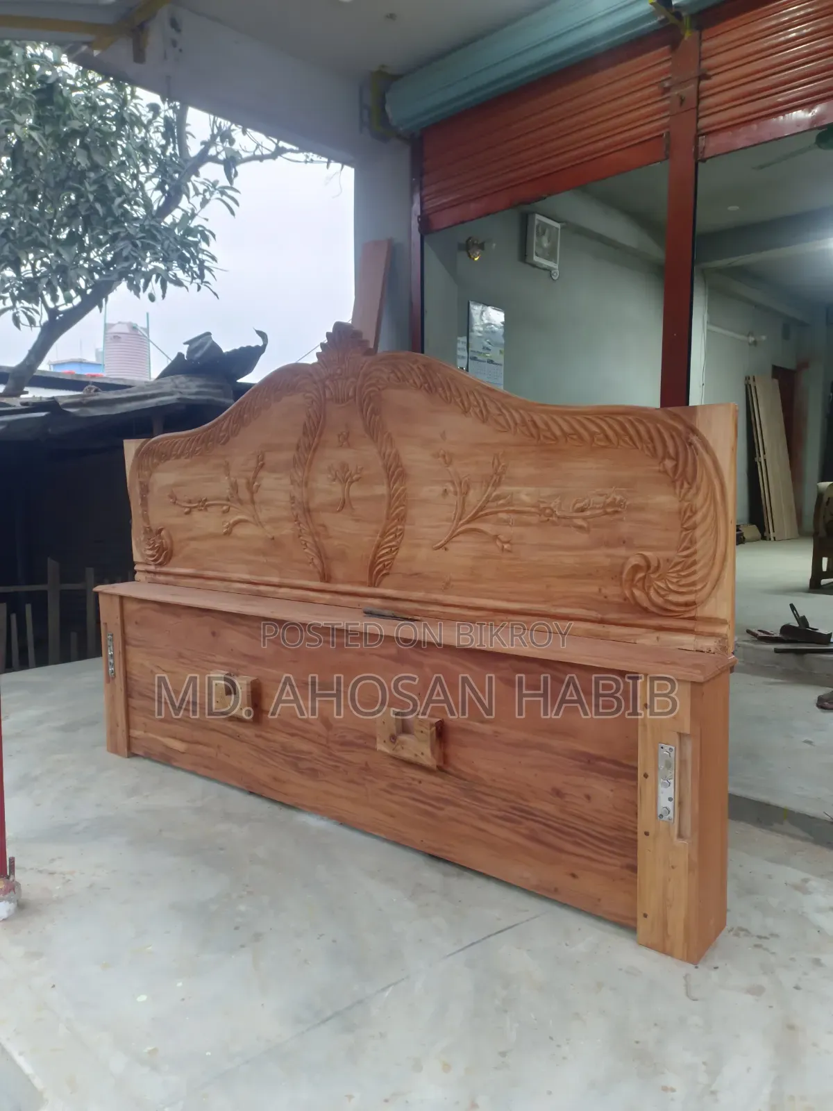 Bed in Good Condition for Sale