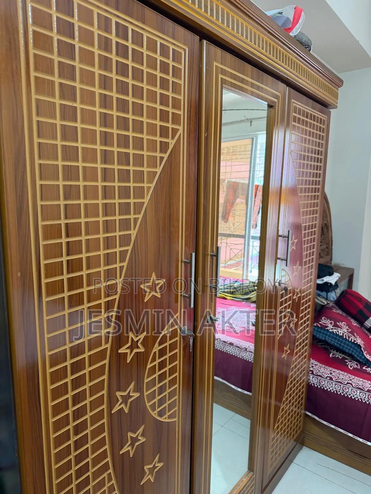Three Door Board Almira