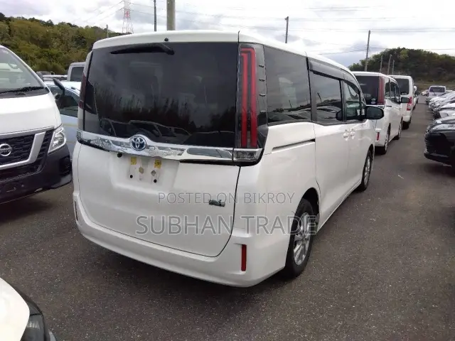 Toyota Noah 1.8 FWD Hybrid (7 Seater) 2021 Pearl