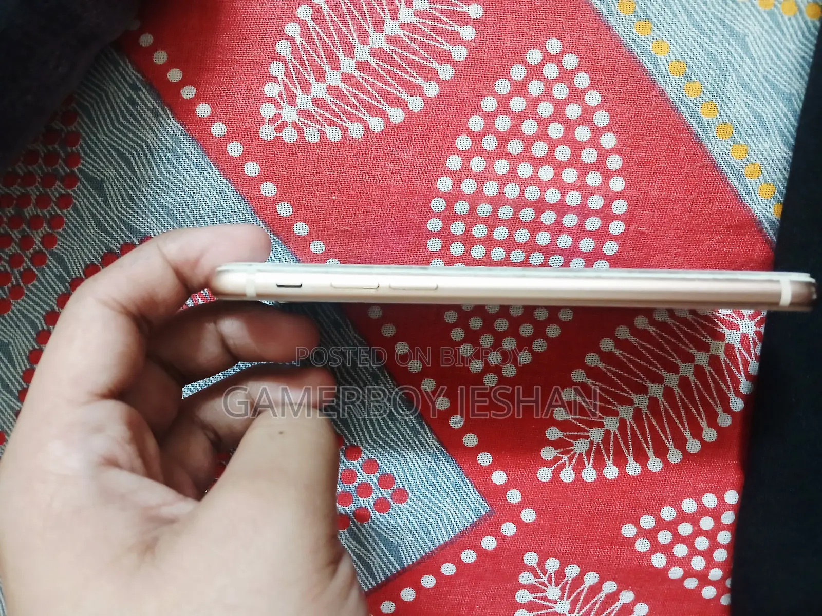 Apple iPhone 8 64 GB Gold