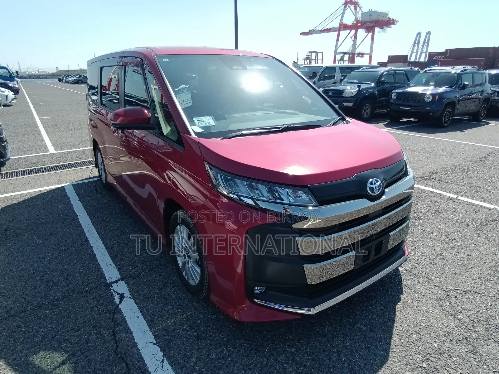 Toyota Noah 2023 Red