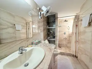 3bdrm Apartment in Banani for Sale