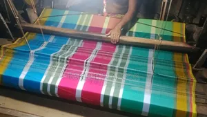 Features and Craftsmanship of Handloom Lungi