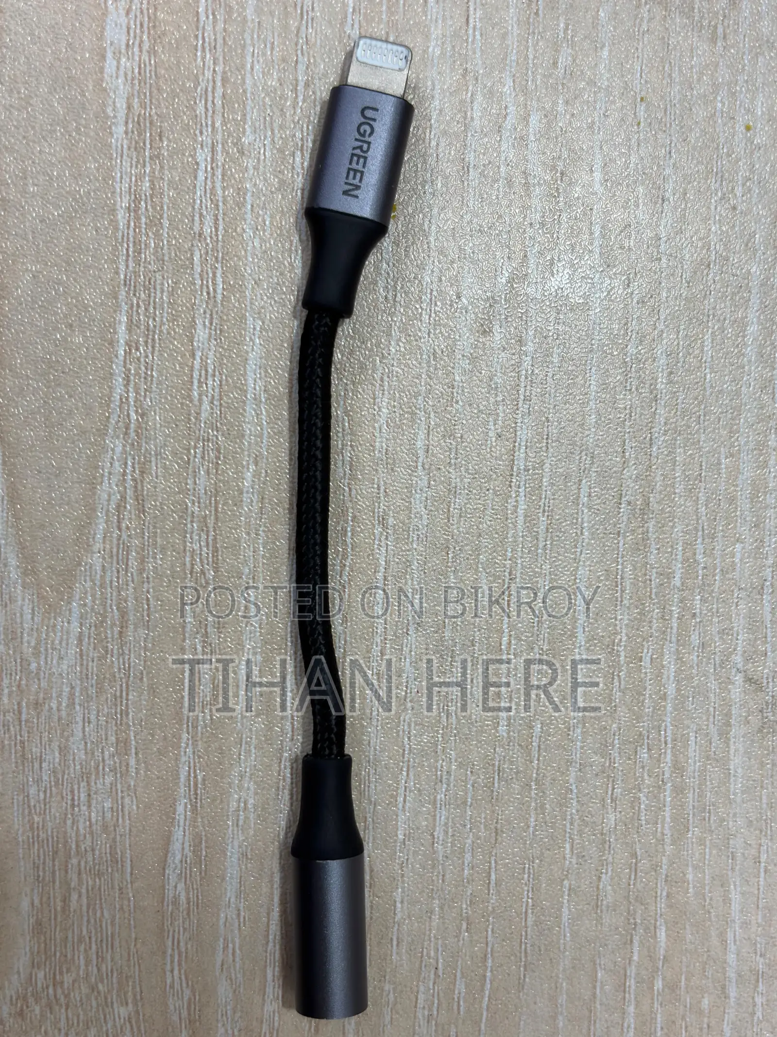 iPhone Lightning Port to 3.5mm Converter | Dongle
