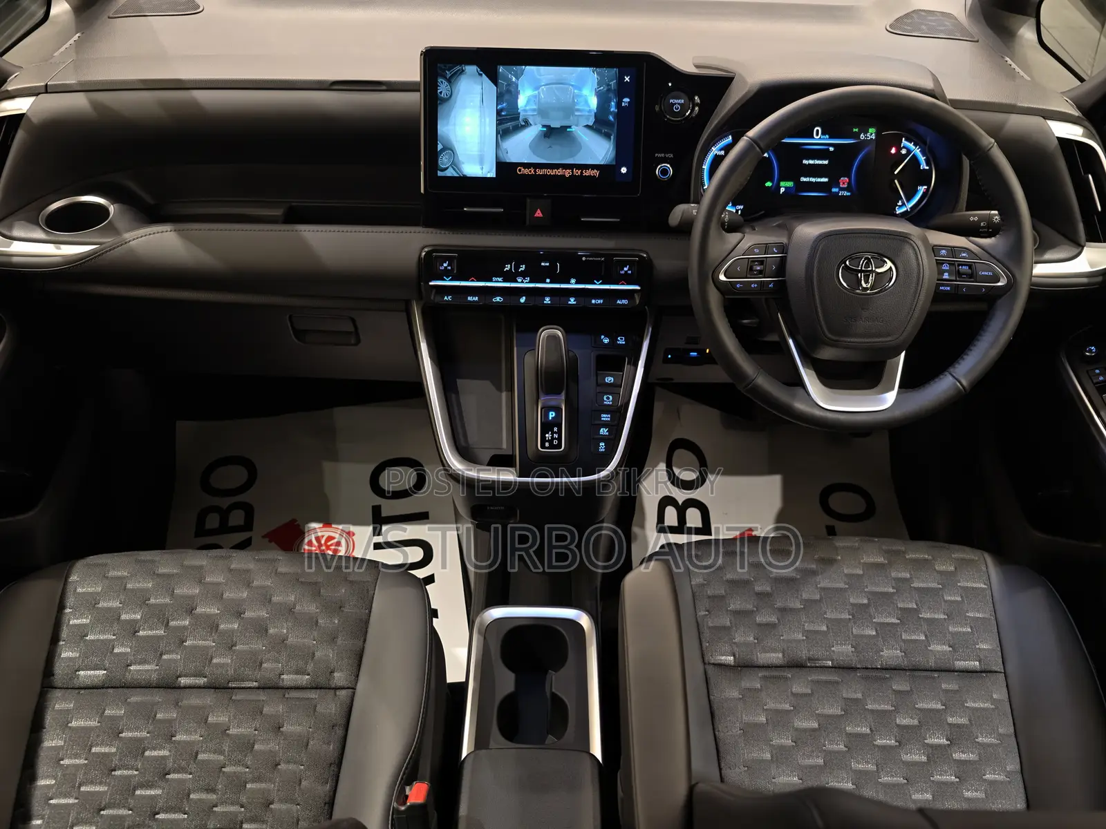 New Toyota Voxy 2025 Pearl