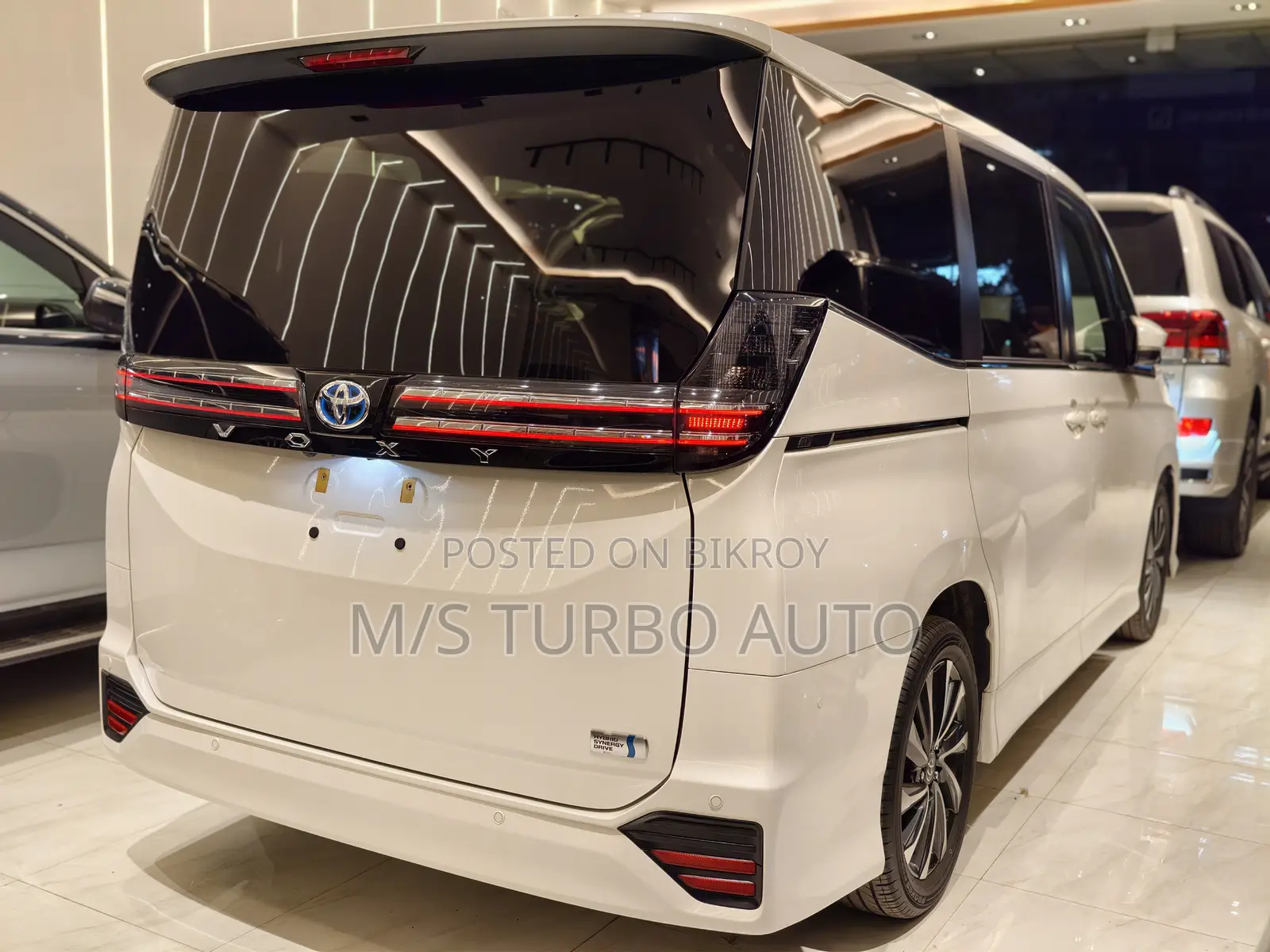 New Toyota Voxy 2025 Pearl