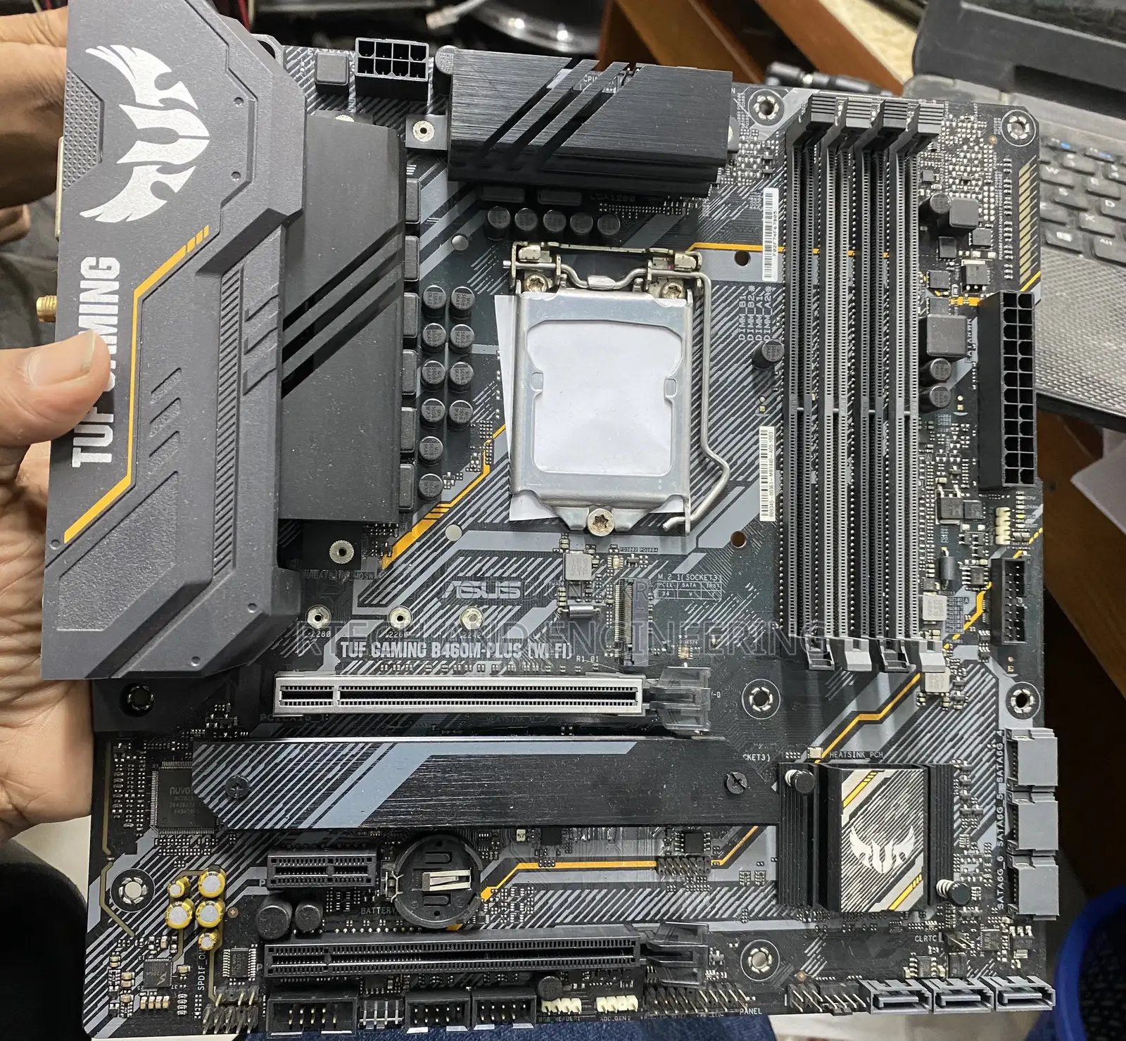 Model: Asus Tuf Gaming B460m-Plus Wi-Fi