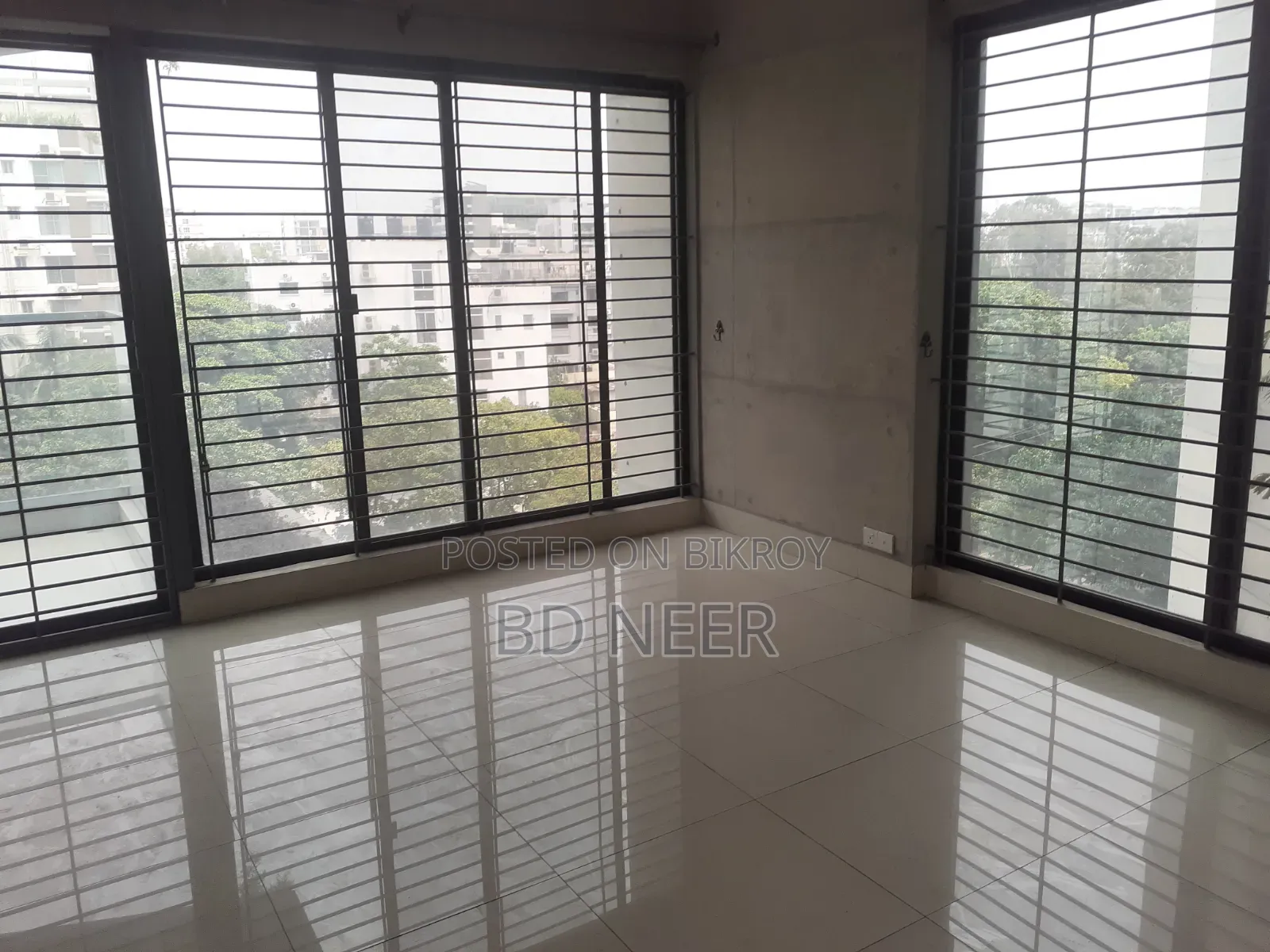 5 Bedroom Apartment in Gulshan for Rent