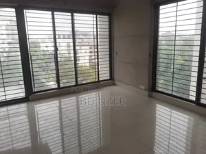 5 Bedroom Apartment in Gulshan for Rent