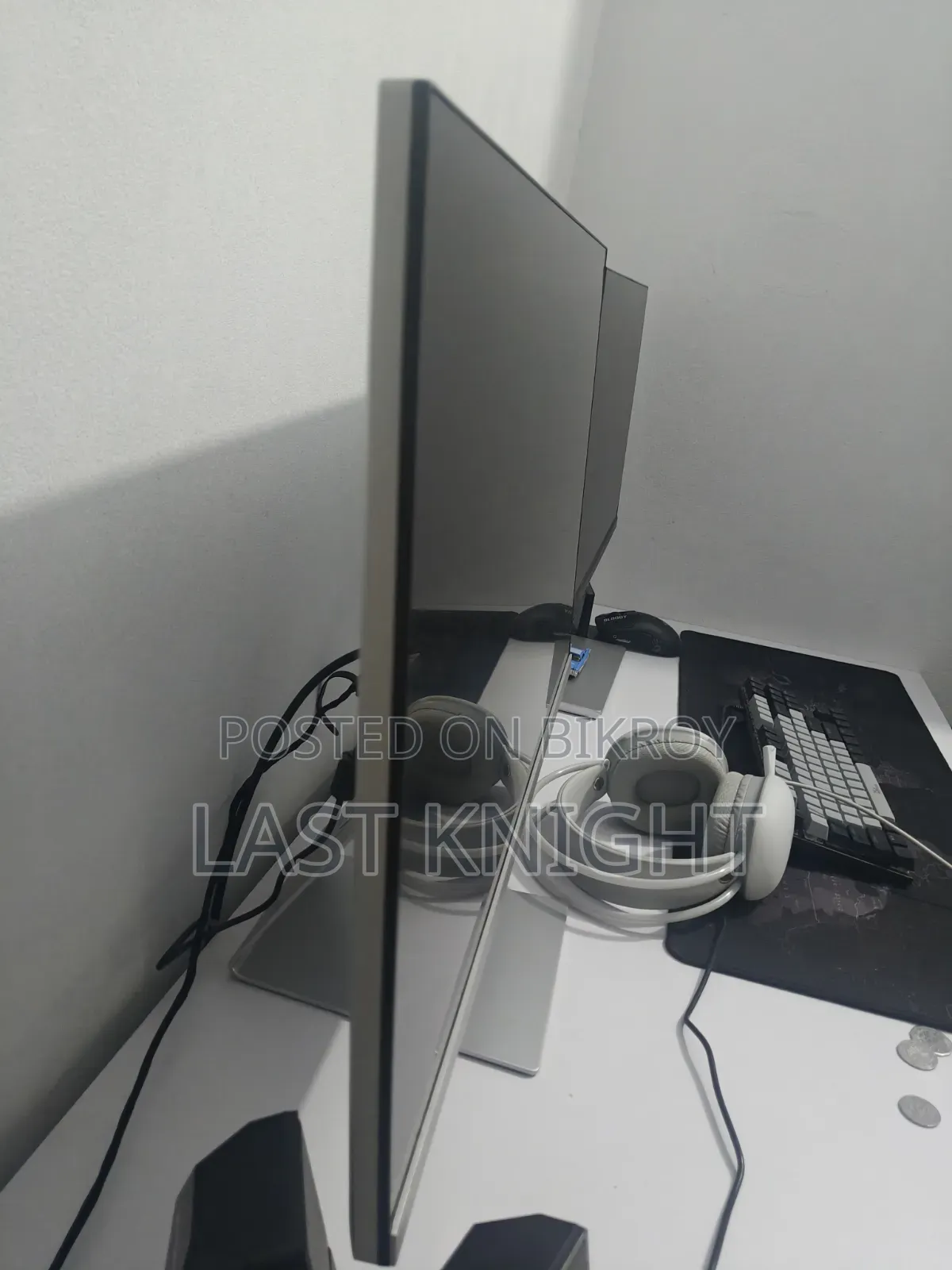 Wallton Monitor
