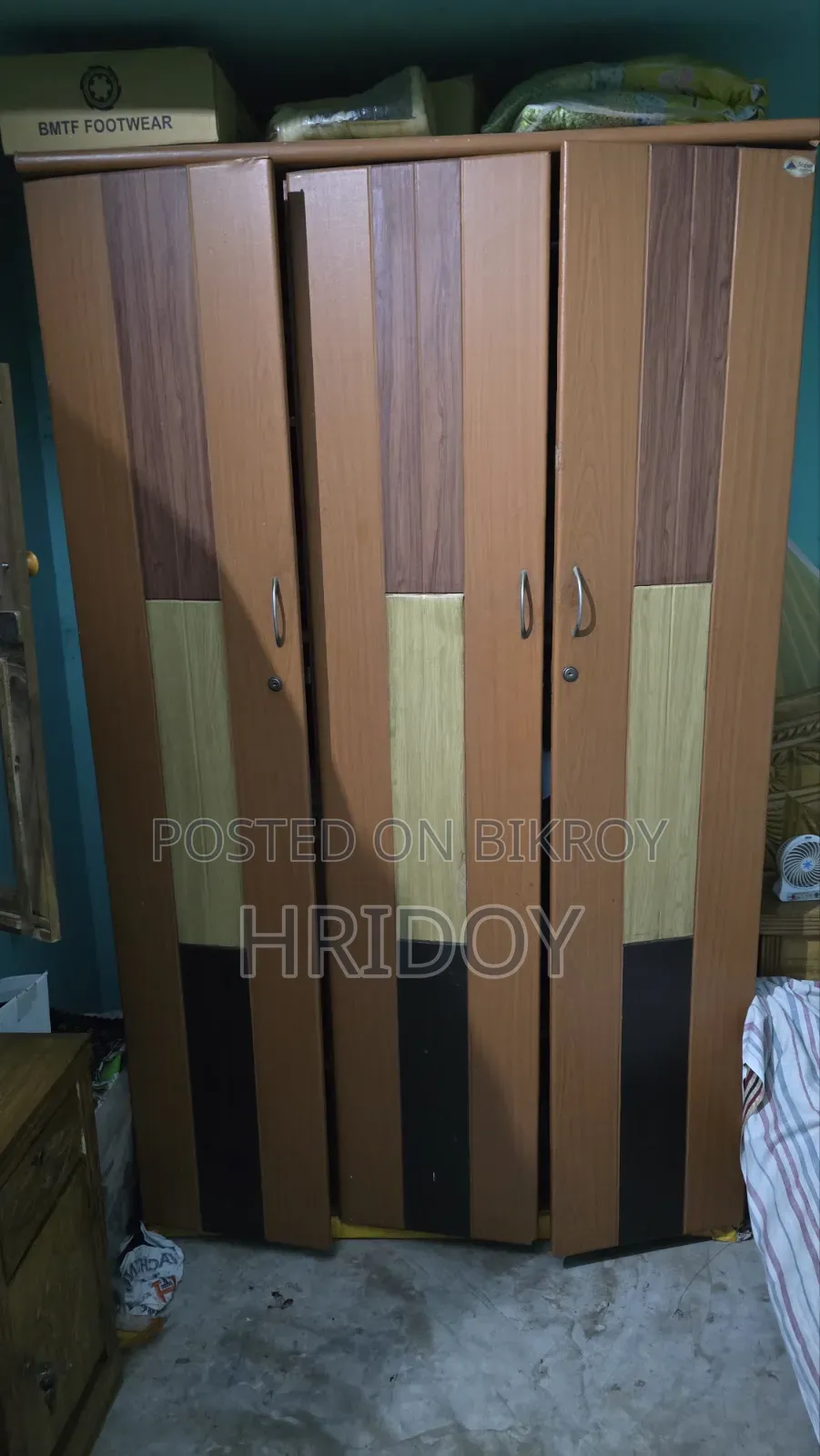 খাট। আলমারি। ওয়ারড্রব। ফিলটা। জুতার রেক