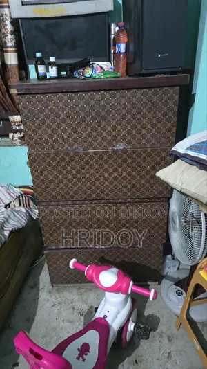 খাট। আলমারি। ওয়ারড্রব। ফিলটা। জুতার রেক