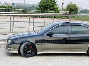 Toyota Cresta 2002 Black