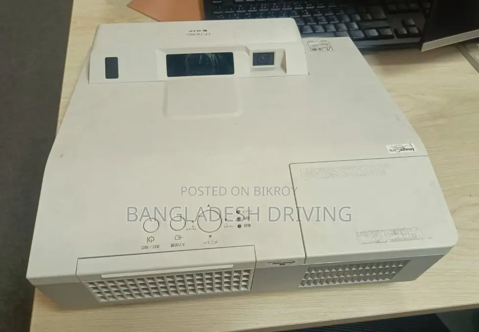 Used Hitachi CP-TW3003 Projector for Sale | Fresh Condition