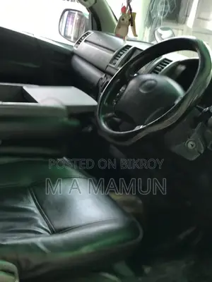 Toyota HiAce 2004 Silver