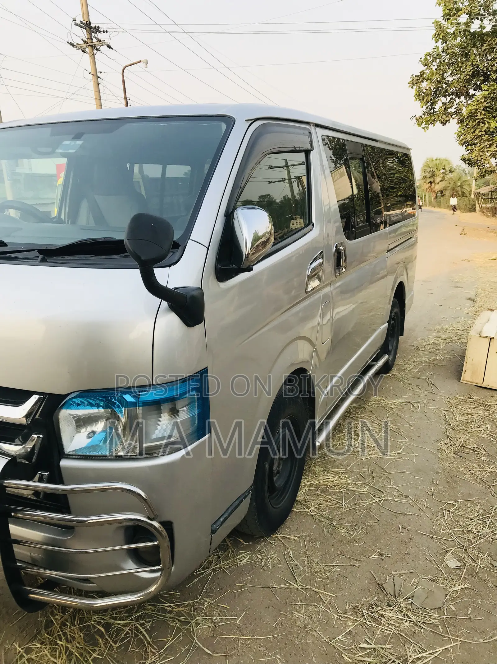 Toyota HiAce 2004 Silver