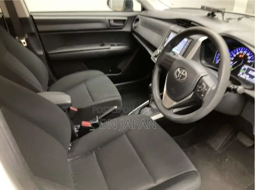 Toyota Corolla Fielder 2020 White