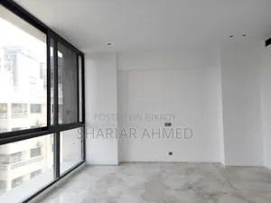 4bdrm Apartment in Gulshan for Rent