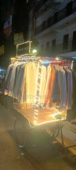 Mini Showroom Van / Clothing Display Cart