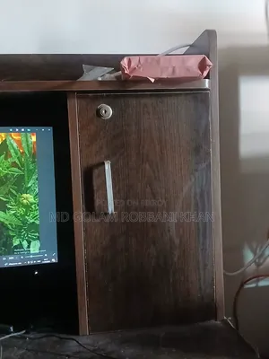 টেবিল বিক্রি