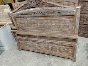 Teak Wood Bed 5/7 Feet