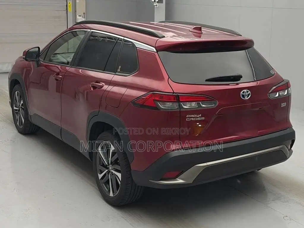 Toyota Corolla Cross 1.8 Hybrid AWD 2021 Maroon
