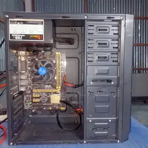 Desktop Computer Asus 8GB Intel Core I3 SSD 128GB