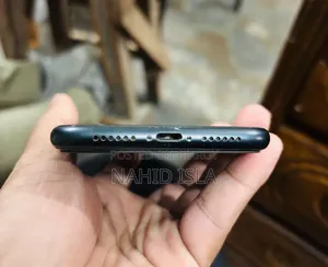 Apple iPhone XR 64 GB Black